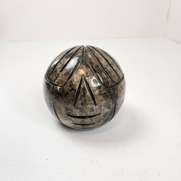 Alabaster Owl Paperweight Carved Italy Stone Decor Vintage 1940s Boho Figurine - Picture 4 of 7